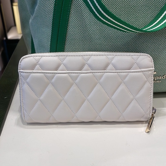 Kate Spade Carey Large Continential Wallet
Parchment 

NWT - Picture 3 of 16
